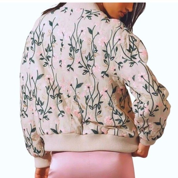 Avec Les Filles Pastel Floral Embroidered Bomber Jacket Beige Pink Women NWT SM - Picture 3 of 11
